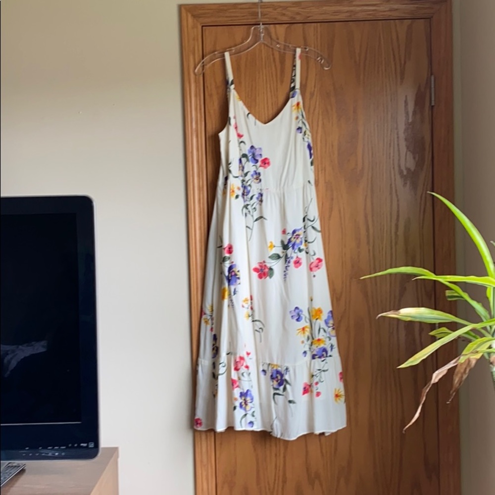 Mid length Old Navy floral dress